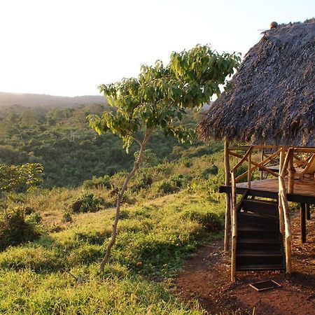 קראטו Crater Forest Tented Lodge מראה חיצוני תמונה